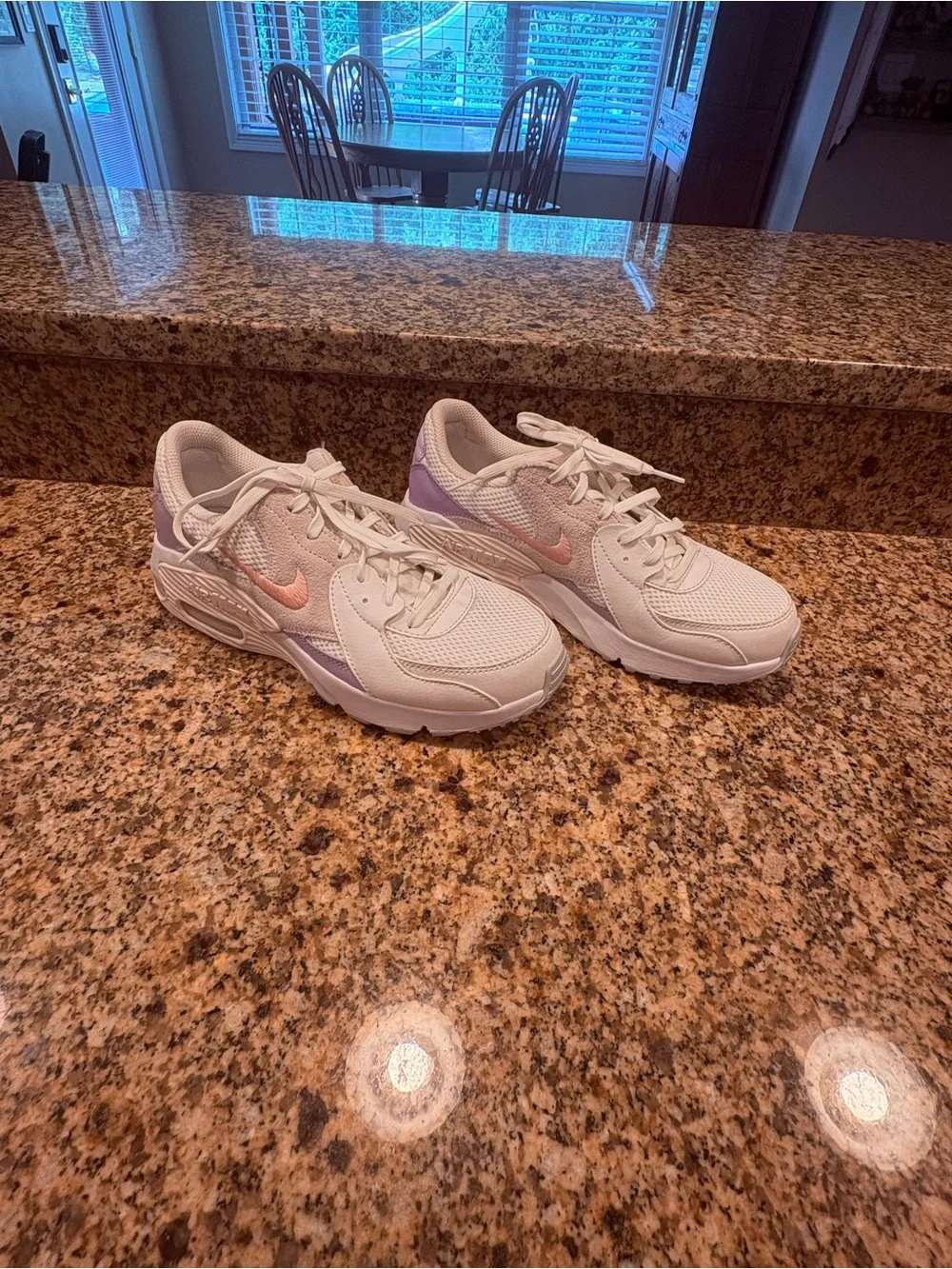 Nike reposhing this